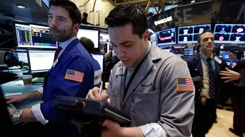 หุ้นสหรัฐฯปิดบวก หลังแบงก์ประกาศเริ่มซื้อพันธบัตรในวันจันทร์