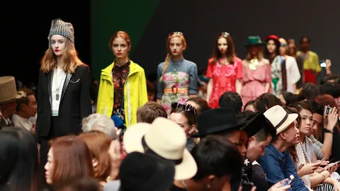 เก็บตกบรรยากาศ  ELLE MEN FASHION WEEK 2015 SPRING/SUMMER 