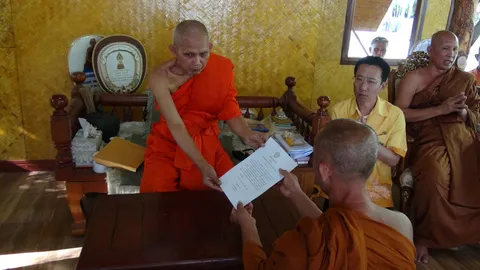 ชาวบ้านถามผิดหรือไม่! อดีตสมภารวัดดัง ใช้เงินล้านซื้อหุ้น 