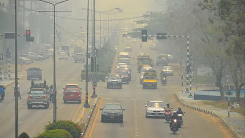 คสช.-รัฐบาล ห่วงปัญหาไฟป่า หมอกควัน สั่งกองทัพช่วยแก้ไข