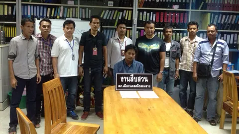 รวบโชเฟอร์สองแถว ฆ่าชิงทรัพย์แม่ครัวร้านหมูกระทะ ยังปฏิเสธ