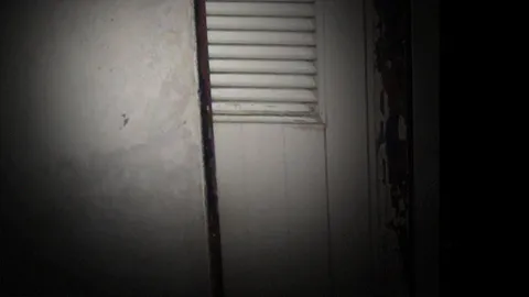 หญิงชราดับในห้องน้ำ แพทย์คาดหัวใจล้มเหลวเฉียบพลัน