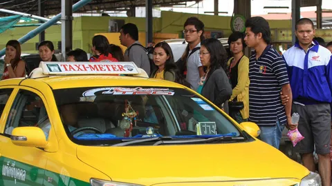 แก้แท็กซี่จอดแช่หน้าห้าง