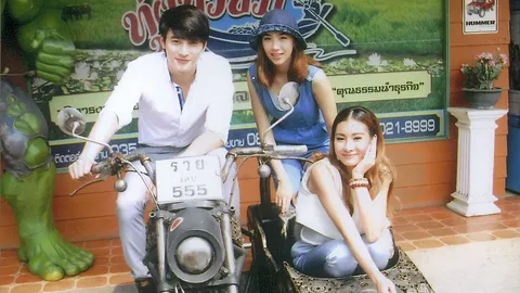 'มด-ปุ๊กปิ๊ก-เป๊ก' ฟินตามวัย ทัวร์สนุก "ตลาดน้ำทุ่งบัวชม"