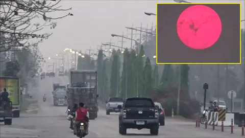 ชาวพะเยาตื่น!! พระอาทิตย์สีแดง เกิดลมกระโชก พัดหมอกควันเจือจาง