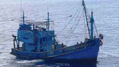 เสียชื่ออีก! อินโดฯ จับ  3 เรือประมงไทย พร้อมลูกเรือ 22 คน ลักลอบหาปลา