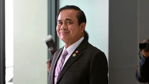 บิ๊กตู่ รับ คิดอยู่เหมือนกัน อาจใช้ ม.44 แทนกฎอัยการศึก  