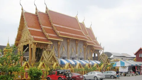 สงกรานต์..สืบสานล้านนา วัดบางมด...สืบชะตา-เสริมดวง