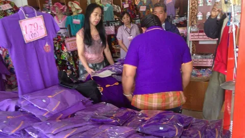 เตรียมเสื้อม่วง เทิดพระเกียรติ สมเด็จพระเทพ