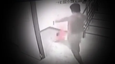 คุมเข้มทำแผน ‘หนุ่มใจเหี้ยม‘ กระทืบลูกเลี้ยงดับ หวั่นถูกประชาทัณฑ์ 