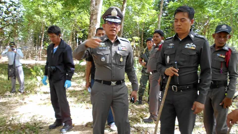 เลือด ตร.เข้ม!! เพื่อนรองผกก.สภ.มะนัง อาสาช่วยตามล่า 2 มือปืน