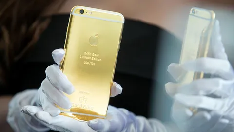 หรูหราเลอค่า! ยลโฉมไอโฟนทองคำ สนนราคา (ไม่) เบา แพงกว่ามอเตอร์ไซค์ทั้งคัน