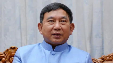 "ประจิน" รับผลงานไม่น่าพอใจ ประเมินคมนาคม 6 เดือนยังไม่ได้เนื้อหนัง