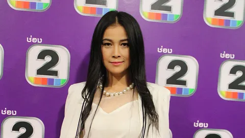 แคท รัตกาล ตัดทางโลก วางไมค์หันหน้าเข้าสู่ทางธรรมตลอดชีวิต?!? 