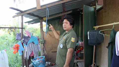 ด.ญ.วัย 12 น้อยใจถูกแม่ดุ หยิบเงิน 1 พัน ผูกคอดับคาเพิงพัก