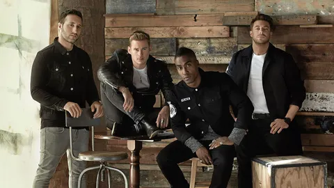 ‘BLUE’ จ่อคิวพบสาวไทย