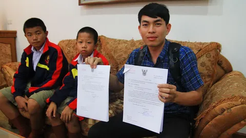 อยากไปแข่งสิ่งประดิษฐ์! 2 นร.ไทยใหญ่ พบผู้ว่าฯ ขอออกนอก ปท.