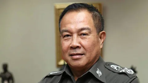 สมยศสาบาน ไม่กินไก่วัด พร้อมให้ตรวจ กรณีหน้าห้องถูกผัวหึงฆ่าทิ้ง (ชมคลิป)