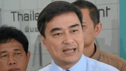 "มาร์ค" ย้ำ กมธ.ยกร่างฯ เขียน รธน.เผด็จการรัฐสภา