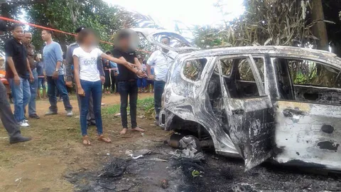 เผารถทิ้ง