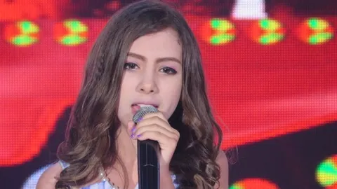 จวกยับ รายการทีวีเขมร หลอกเด็กว่าจะได้พบแม่ที่จากไปนาน (ชมคลิป)