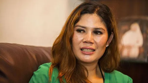 ‘สวรรค์ล่ม’ !! มีเมียแล้วไม่บอก ม่ายสาวอินโดฯคนดังเลื่อนแต่ง