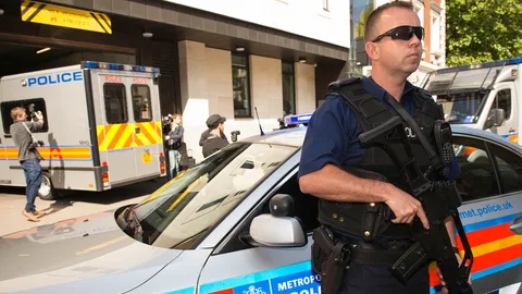 ผู้ดีคุ้ยคดีพรากผู้เยาว์เจอคนดังเอี่ยวอื้อ