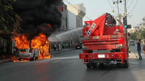 ยังไม่เข็ดรถดับเพลิง-กทม.ทุ่มงบ 160 ล้านจัดซื้อเพิ่ม 20 คัน รถดับเพลิงเล็กสําหรับที่แคบ