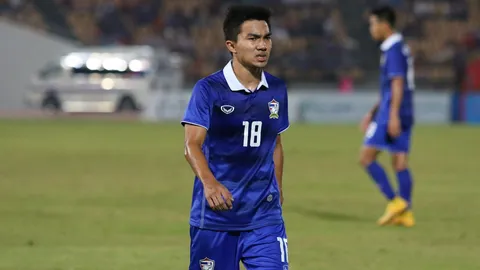 'เมสซี่เจ' เชิญธงชาติ  นำทัพนักกีฬาไทย เข้าสนามพิธีเปิดซีเกมส์