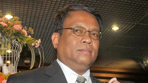 ปชป. บี้บัวแก้วเร่งแจงปมพาสปอร์ตทักษิณ