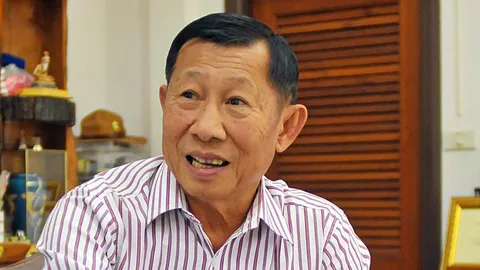 สปช.จี้ แก้ปมนายกฯคนนอก-ส.ว.สรรหา แลกโหวตผ่านรธน.