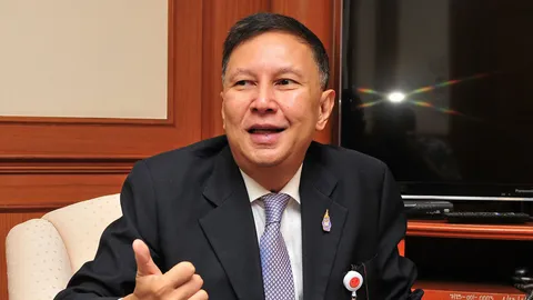 สปช. เสนอขอแก้ไขร่าง รธน. 78 มาตรา ตัดทิ้งกลุ่มการเมือง (ชมคลิป)