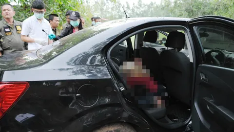 ฆ่าโหดหนุ่ม มีดฟัน-ยิงกลางหลัง ยัดศพใส่เก๋ง ทิ้งบ่อลูกรัง