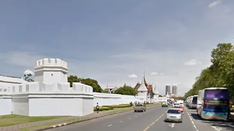 ห้ามจอดรถ ถนนรอบเกาะรัตนโกสินทร์ เริ่ม 9 มิ.ย.