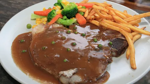 ร้านวังบอน ระยอง เจ๋ง..พิซซ่า–สเต๊ก