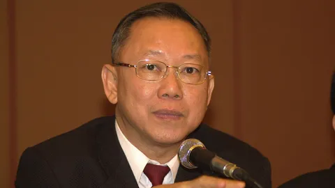 สังศิต ไม่เอาเปิดบ่อนเสรี แนะ สร้างศูนย์ประชุม หนุน กาสิโนระบบปิด