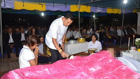 ชาวพัทลุง 800 คนแห่ไว้อาลัย นร.เคราะห์ร้าย ต้นตาลอายุครึ่งร้อยทับดับ