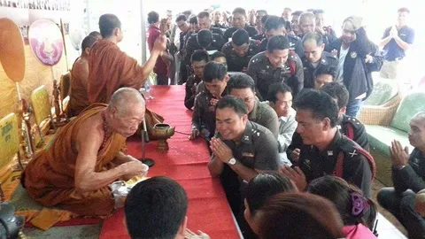 เอาจริงปราบโจร-จับแว้น ตร.ทำบุญใหญ่ เกจิดังสวดชยันโต 