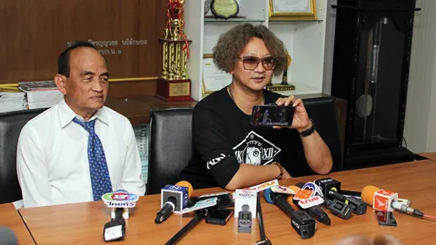 'ฟอร์ด' เข้าพบ ตร.มักกะสัน ยันไม่ละเมิดลิขสิทธิ์อาร์เอส