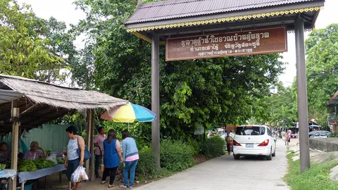 เที่ยวสระบุรี ตลาดต้าน้ำโบราณบ้านต้นตาล สินค้าโอทอปสวนริมเขา