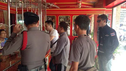 รวบหนุ่มใหญ่ ชิงทรัพย์แหม่มอังกฤษ อ้างหาเงินเลี้ยงครอบครัว