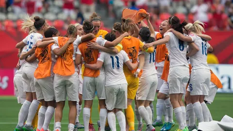 'เบคส์' ซูฮกแข้งสาว 'อังกฤษ' ทะลุตัดเชือกบอลโลกหญิง