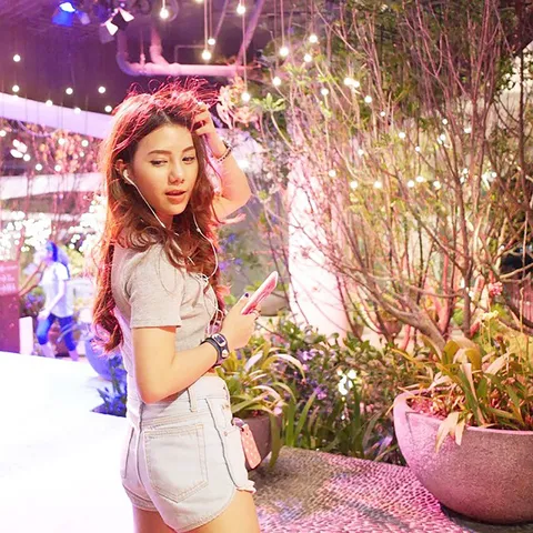 จาก 'หลุดก้น' ถึง 'ก้นหลุด! เทรนด์ใหม่กางเกง โชว์แก้มก้น 'Bum Slip' กำลังมา!