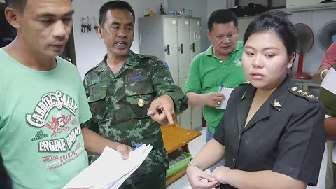 รวบสาวบ้านโป่ง แต่งทหารเก๊ เรียกเก็บเงินวิทยุชุมชน