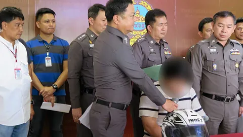 จับมือยิง 