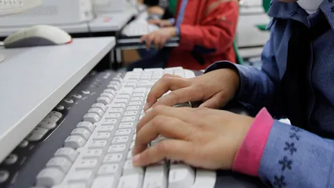 มนุษย์อึด ถึก ต้องยกให้ 'คนไทย' ผลวิจัยชี้หนึ่งสัปดาห์ทำงานกันถึง 51 ชม.!!