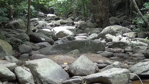 วิกฤติภัยแล้งปี58! แล้งลามถึงน้ำตก ชันตาเถรแห้งขอด