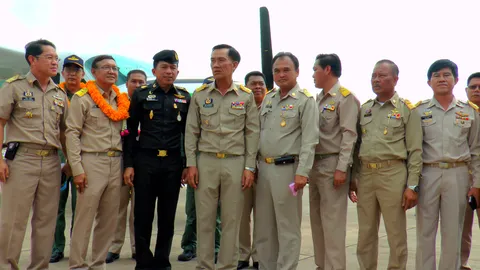 ชาวนาอีสานเฮ ปฏิบัติการฝนหลวง เริ่มแล้ว ตั้งศูนย์ที่สกลฯ