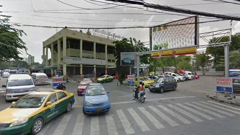 เดอะมอลล์ยกที่ดินย้ายสถานีเอกมัย