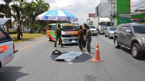 สลด! สาวใหญ่ร่วมลงชื่อ ขอสะพานลอย ขากลับข้ามถนนถูกรถชนดับ